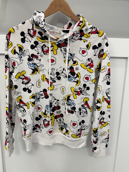 Disney Tops - Disney White Mickey & Minnie Allover Print Hoodie Sweatshirt